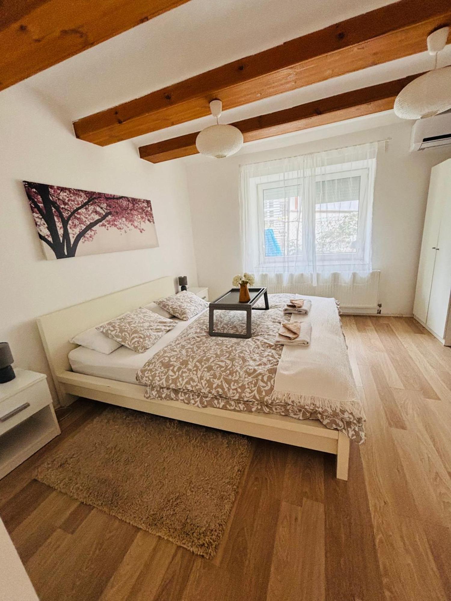 Levendula Apartmanhaz Badacsonytomaj Exterior photo